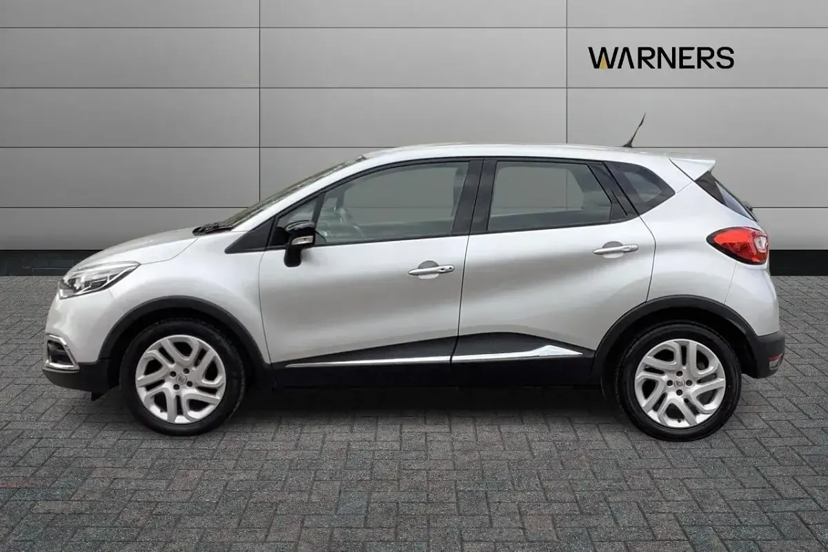 Used Renault Captur Dynamique 89 HP (65 kW) 2016 Grey SUV