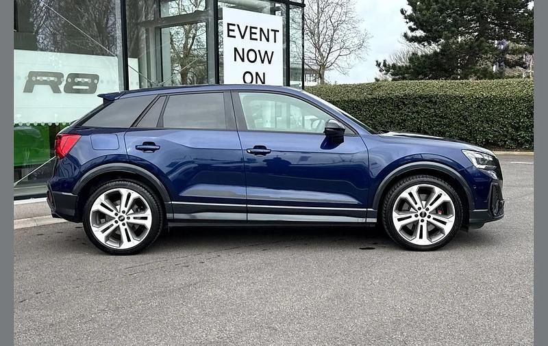 Used Audi SQ2 Advanced Plus 296 HP (217 kW) 2023 Blue SUV
