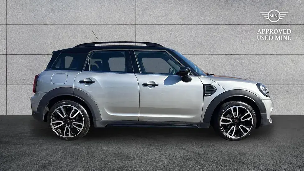 Used Mini Cooper Countryman Sport 134 HP (98 kW) 2023 Silver SUV
