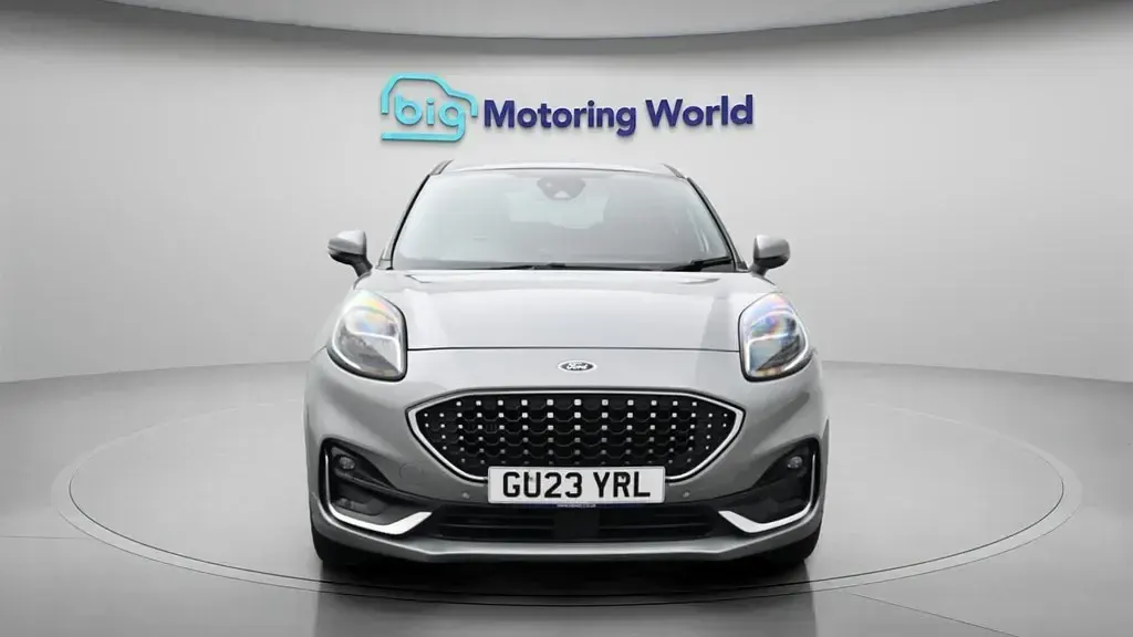 Käytetty Ford Puma ST-Line 155 HP (114 kW) 2023 Hopea Katumaasturi