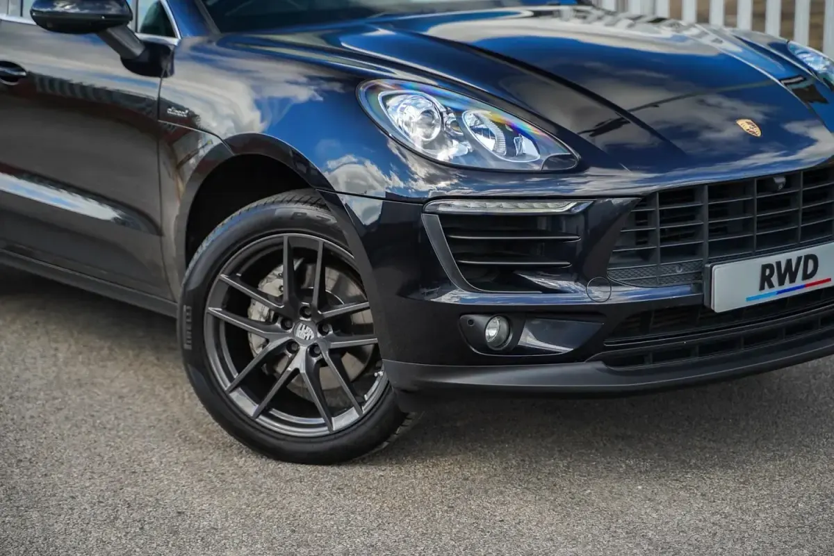 Usado Porsche Macan 258 HP (189 kW) 2016 Preto SUV
