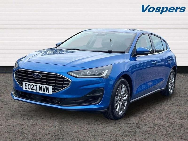 Used Ford Focus Titanium 155 HP (114 kW) 2023 Blue Hatchback