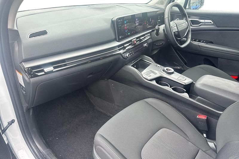 Used Kia Sportage 235 HP (172 kW) 2025 Fusion white SUV