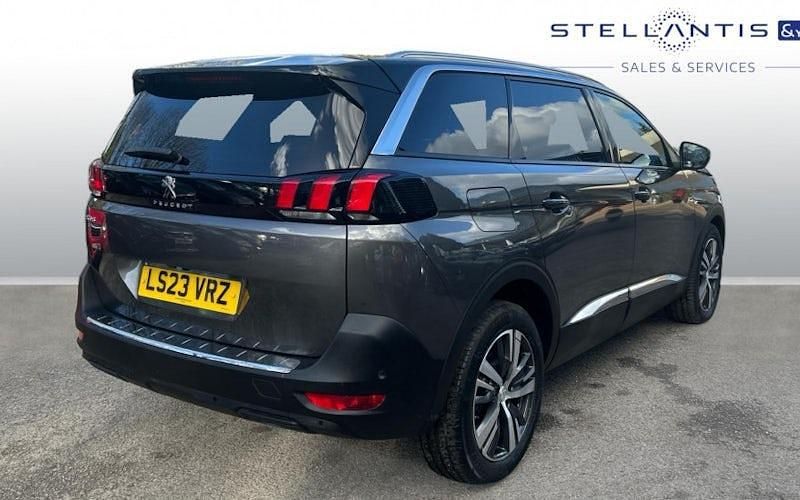 Used Peugeot 5008 Allure+ 131 HP (96 kW) 2023 Grey SUV