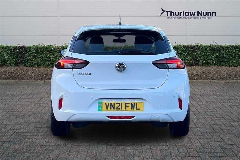 Used Vauxhall Corsa-e 100 kW (136 HP) 2021 White Hatchback