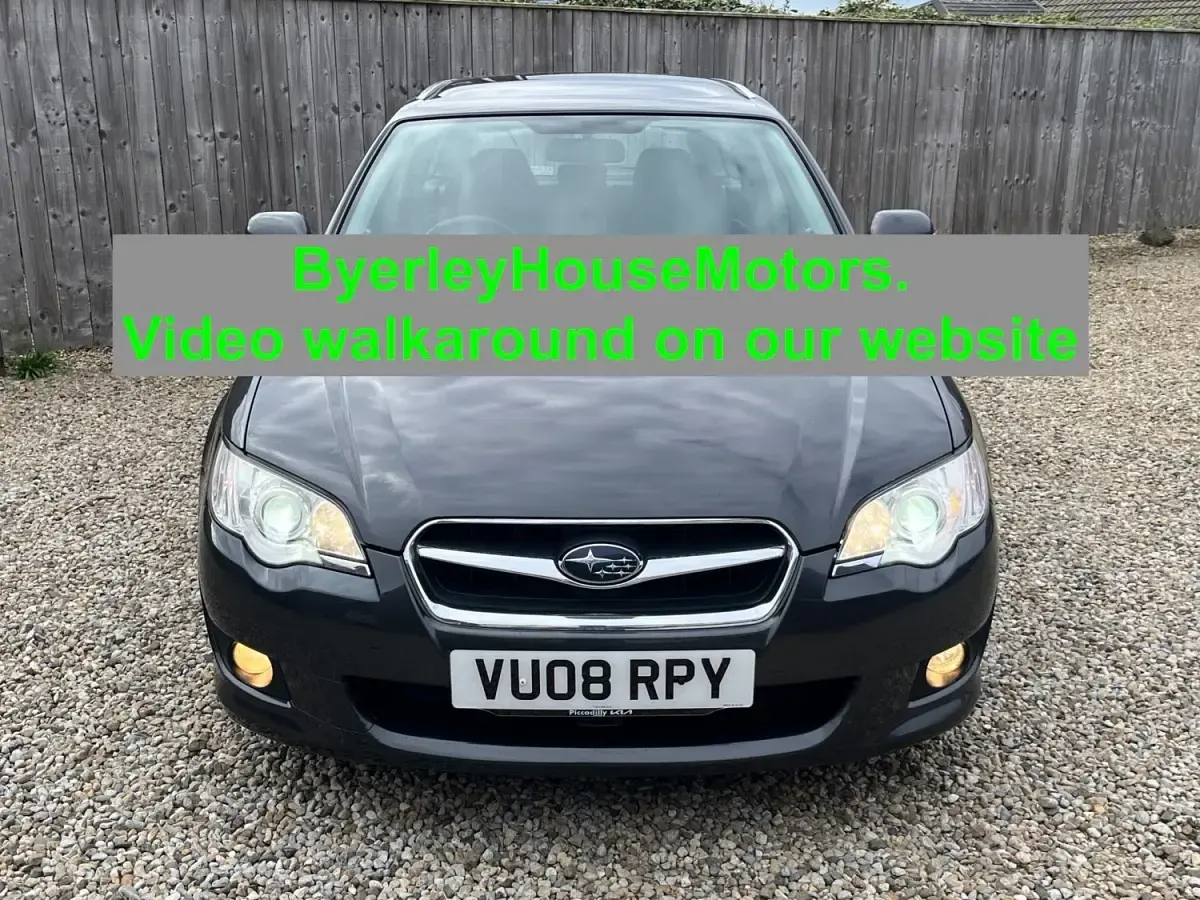 Usado Subaru Legacy 2008 Gris Familiar