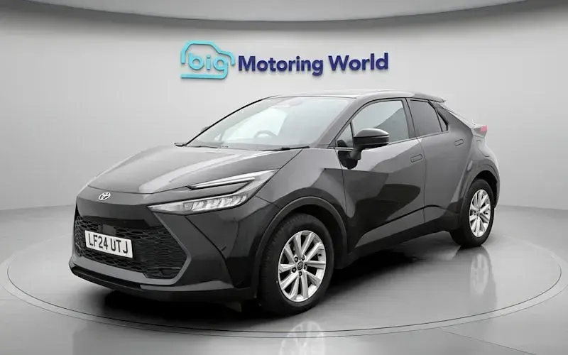 Używany Toyota C-HR 140 KM (102 kW) 2026 SUV