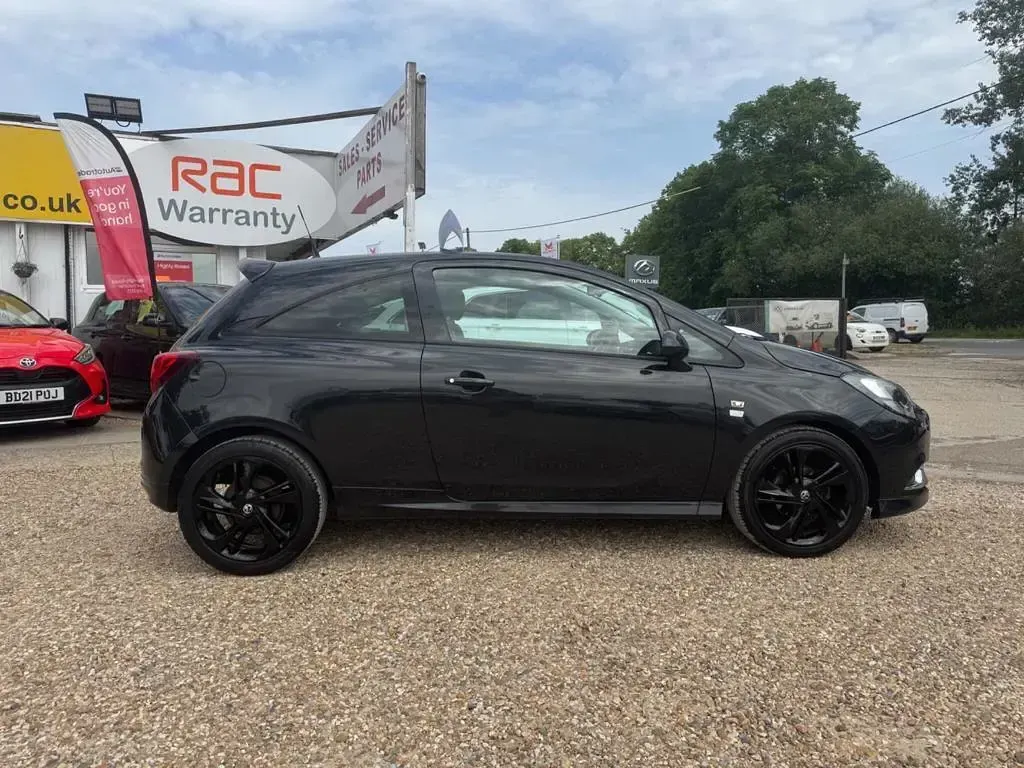 Used Vauxhall Corsa Edition 70 HP (51 kW) 2015 Black Hatchback