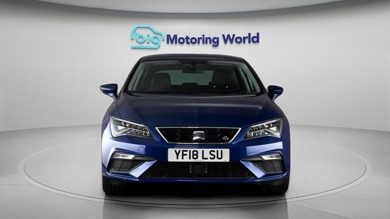 Used Seat Leon FR 125 HP (91 kW) 2018 Blue Hatchback