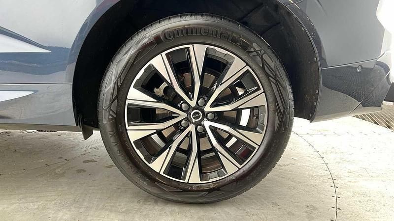 Used Volvo XC60 Plus 194 HP (142 kW) 2023 Blue SUV