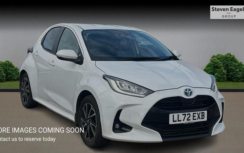 Used Toyota Yaris Hybrid Design 116 HP (85 kW) 2026 Hatchback