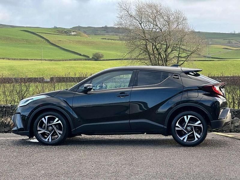 Used Toyota C-HR Design 120 HP (88 kW) 2023 Black SUV