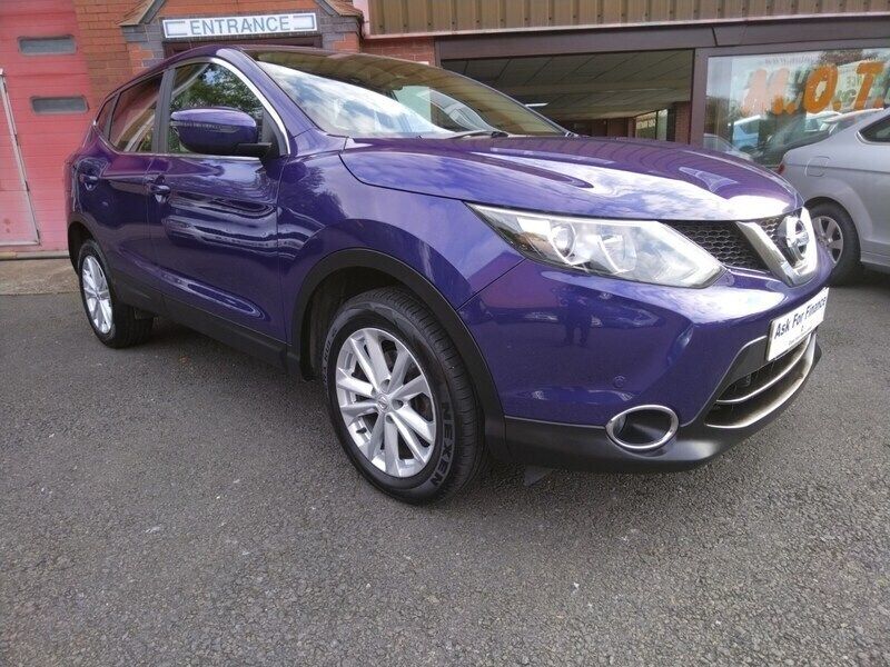 Blue Used 2017 Nissan Qashqai Acenta SUV | £8,695 (Fair price) - Image 1/4