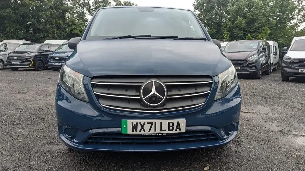Used Mercedes e-Vito Progressive 85 kW (116 HP) 2021 Blue Van