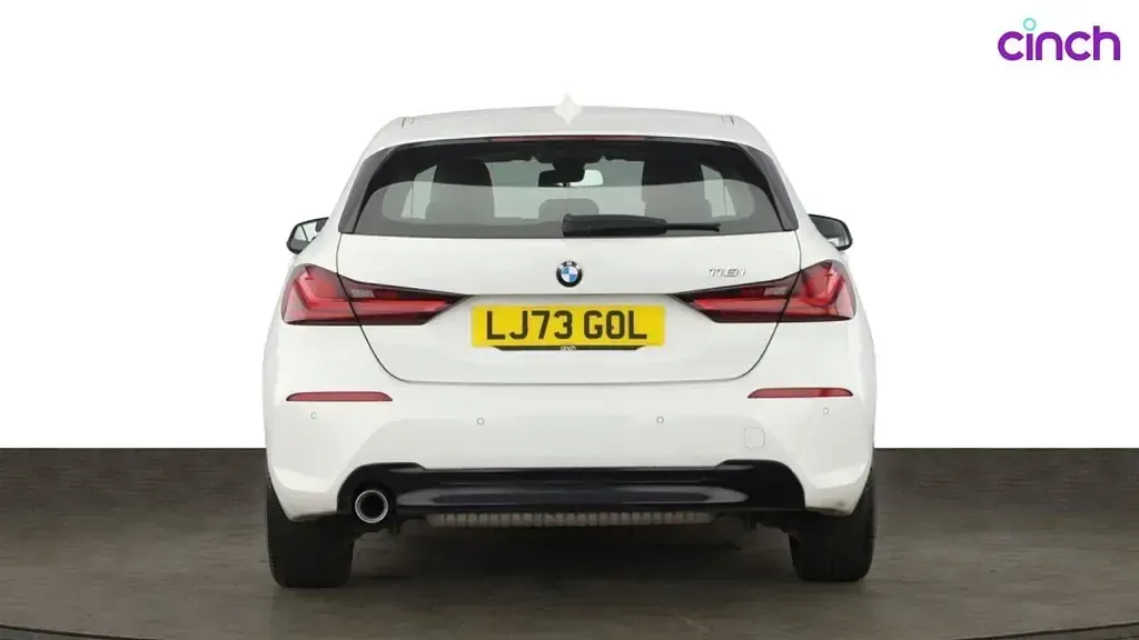 Used BMW 118 Sport Line 2023 White Hatchback