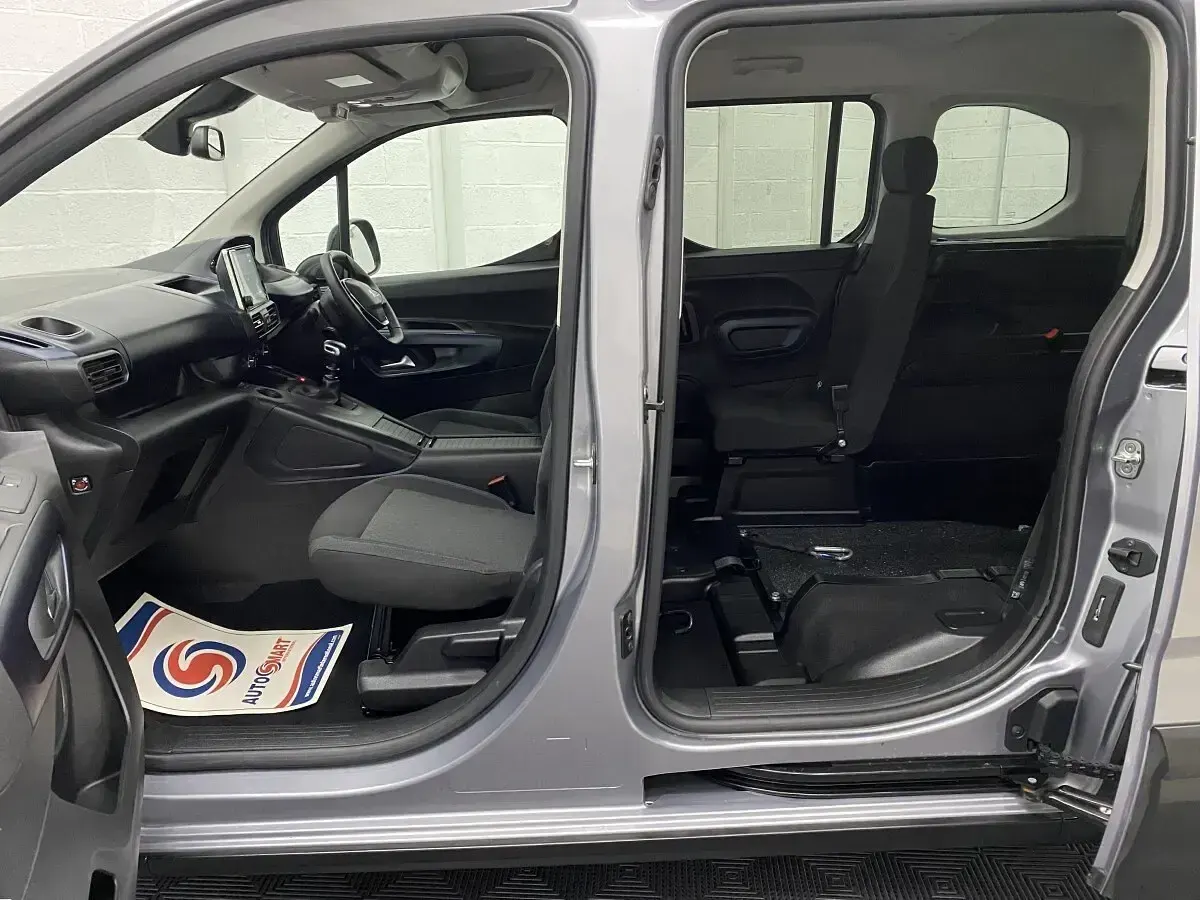 Used Peugeot Rifter Allure 2023 Grey MPV