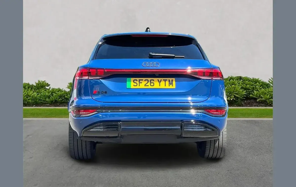Used Audi SQ6 e-tron Comfort 354 kW (482 HP) 2026 Blue SUV