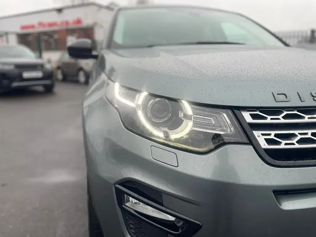 Used Land Rover Discovery 4 HSE 180 HP (132 kW) 2015 Grey SUV