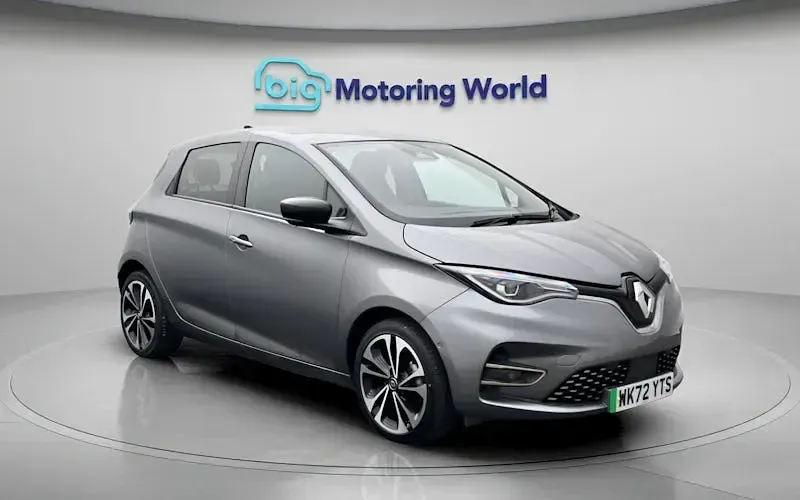 Used Renault Zoe Iconic 100 kW (136 HP) 2024 Hatchback