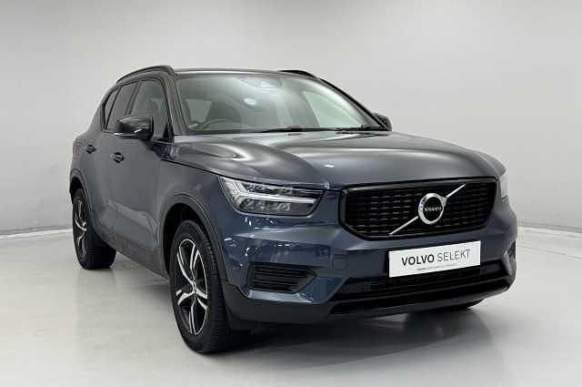 Used Volvo XC40 R-Design 161 HP (118 kW) 2022 SUV
