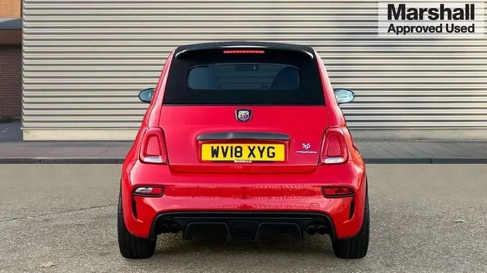 Używany Abarth 595 Competizione 180 KM (132 kW) 2018 Czerwony Kabriolet