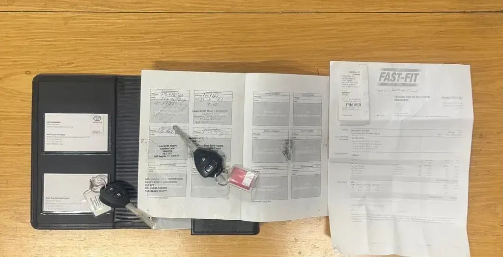Used Toyota Yaris 101 HP (74 kW) 2013 Black Hatchback