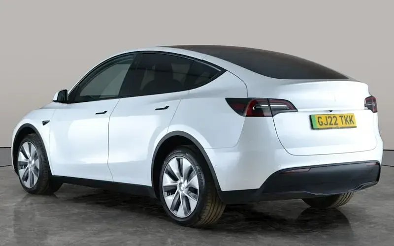Used Tesla Model Y Long Range AWD 378 kW (514 HP) 2022 White SUV