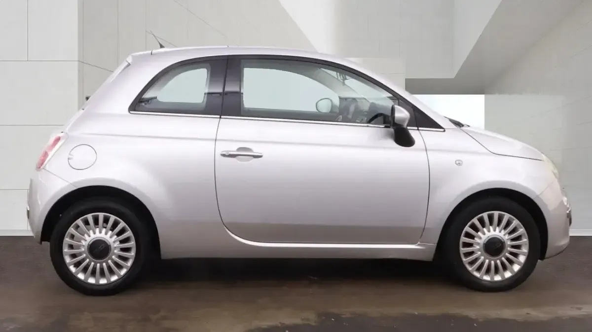 Used Fiat 500 Lounge 69 HP (50 kW) 2010 Silver Hatchback