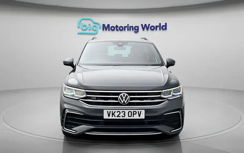 Used VW Tiguan R-line 150 HP (110 kW) 2023 Grey SUV