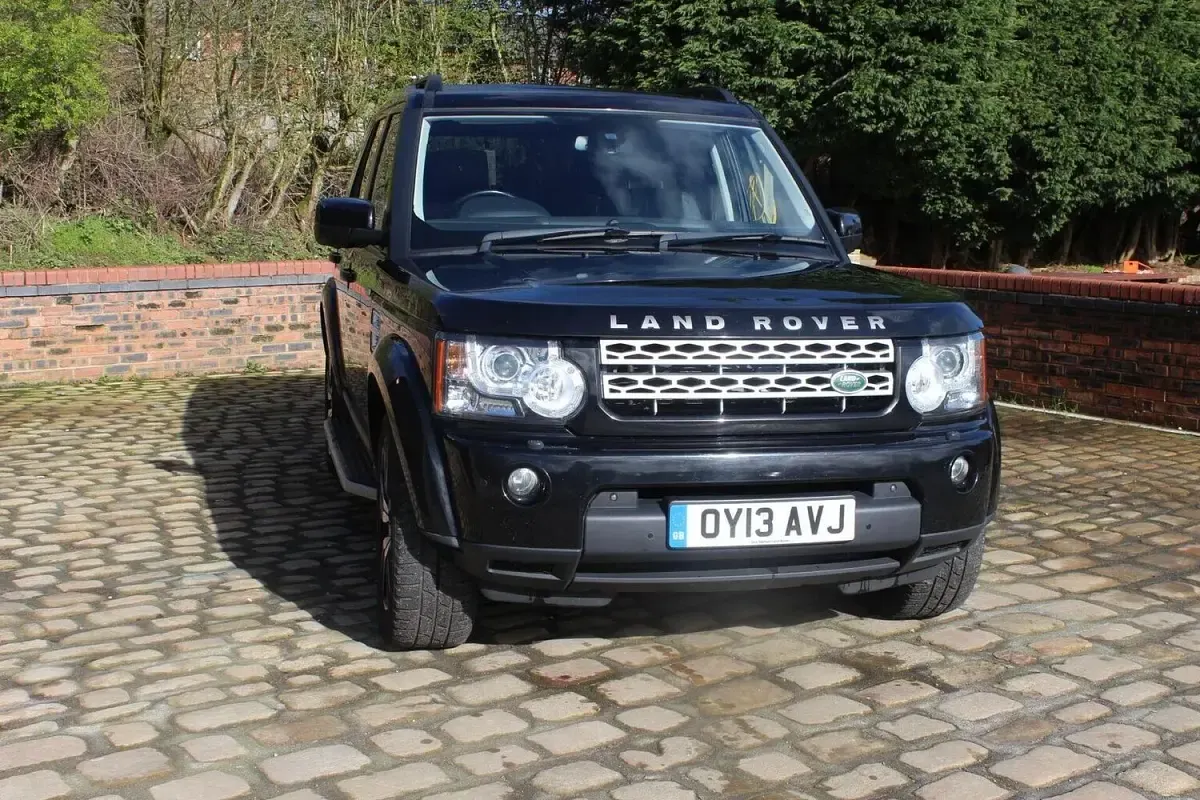 Used Land Rover Discovery 4 HSE Luxury 2013 Black SUV