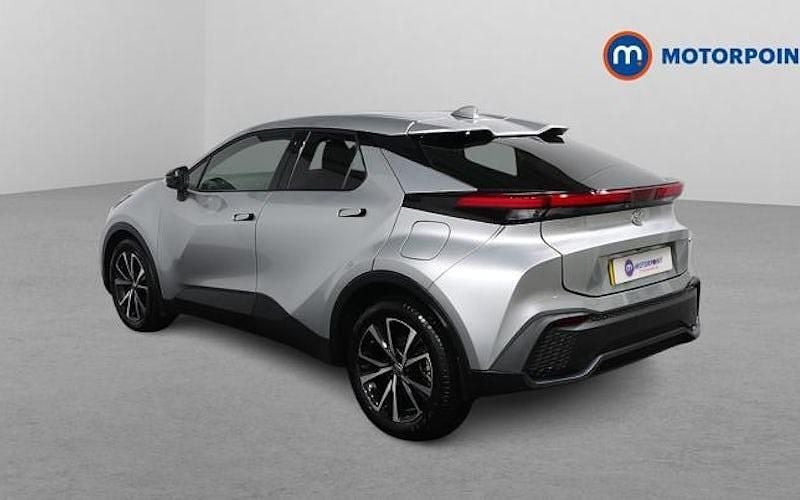 Used Toyota C-HR Design 140 HP (102 kW) 2026 SUV