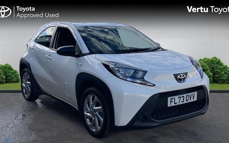 Used 2025 Toyota Aygo PURE Hatchback | £15,292 (Good price) - Image 1/4