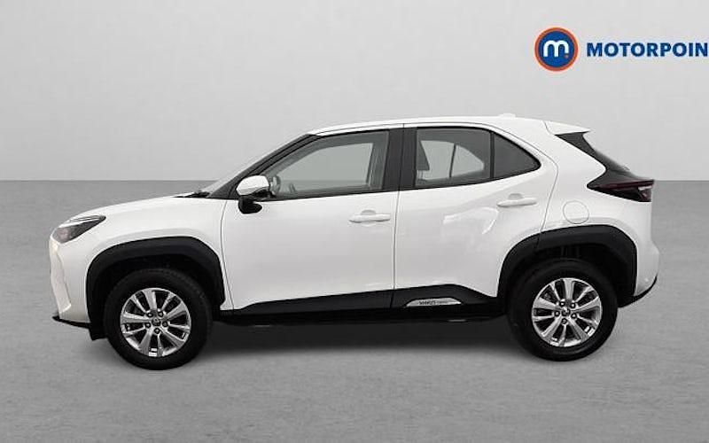 Used Toyota Yaris Hybrid 116 HP (85 kW) 2026 Estate