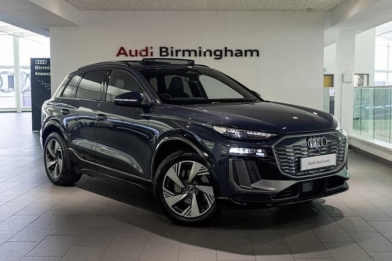 Blue Used 2025 Audi Q6 e-tron S-Line SUV | £58,500 (Good price) - Image 1/4