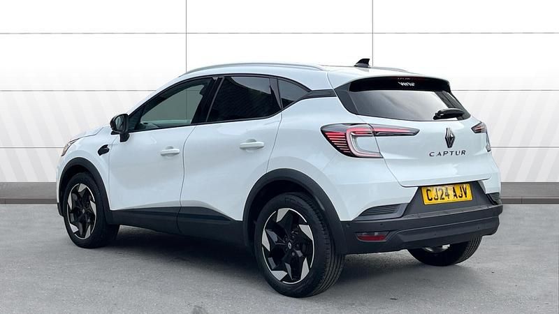 Used Renault Captur Techno 91 HP (66 kW) 2024 White SUV