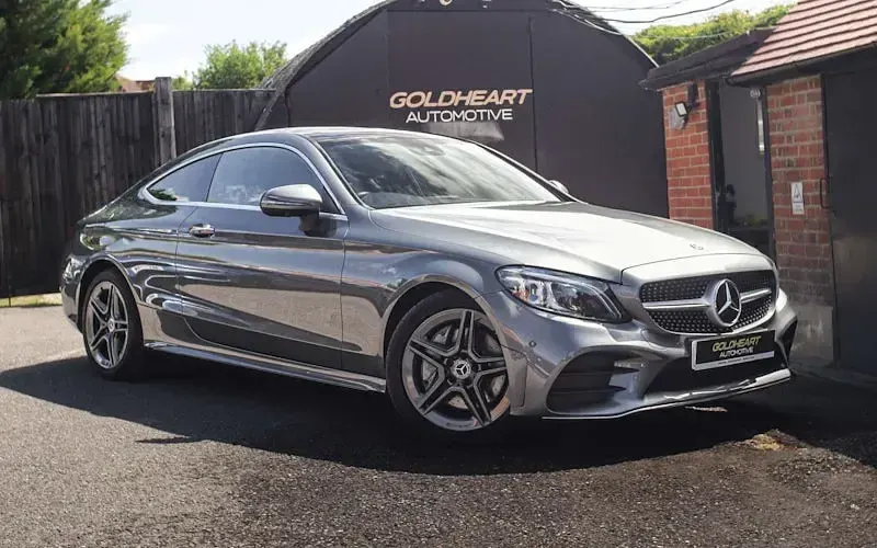 Used Mercedes C300 AMG Line Premium Plus 258 HP (189 kW) 2019 Coupe
