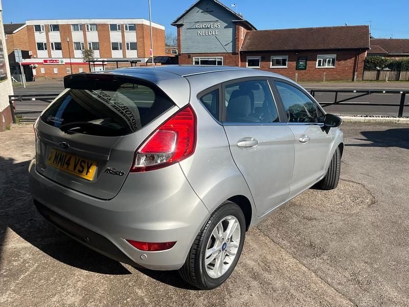 Used Ford Fiesta Zetec 82 HP (60 kW) 2014 Silver Hatchback