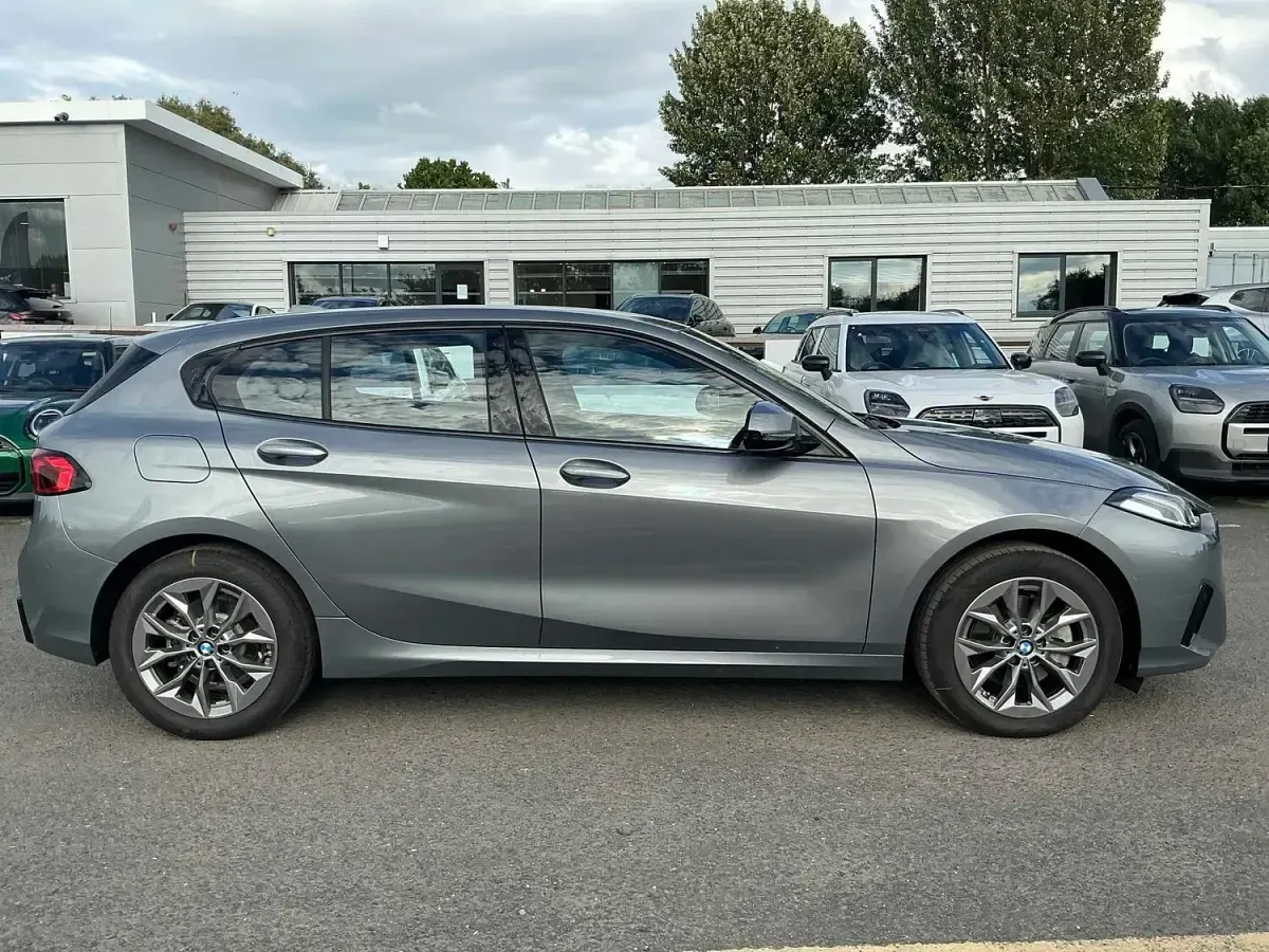 Used BMW 120 Sport Line 168 HP (123 kW) 2025 Grey Hatchback