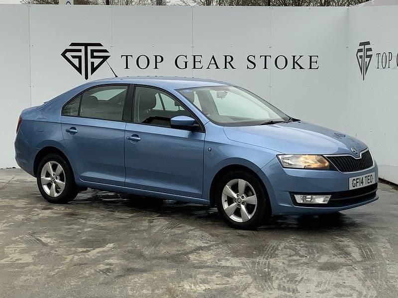 Blue Used 2014 Skoda Rapid SE Hatchback | £3,495 (Fair price) - Image 1/4