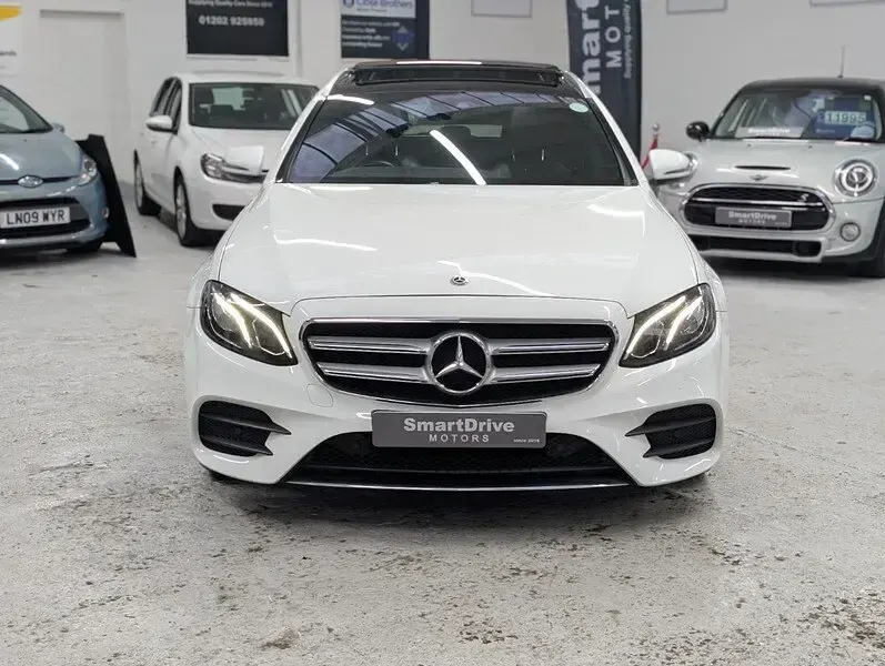 Used Mercedes E200 AMG Line Premium 184 HP (135 kW) 2018 White Estate