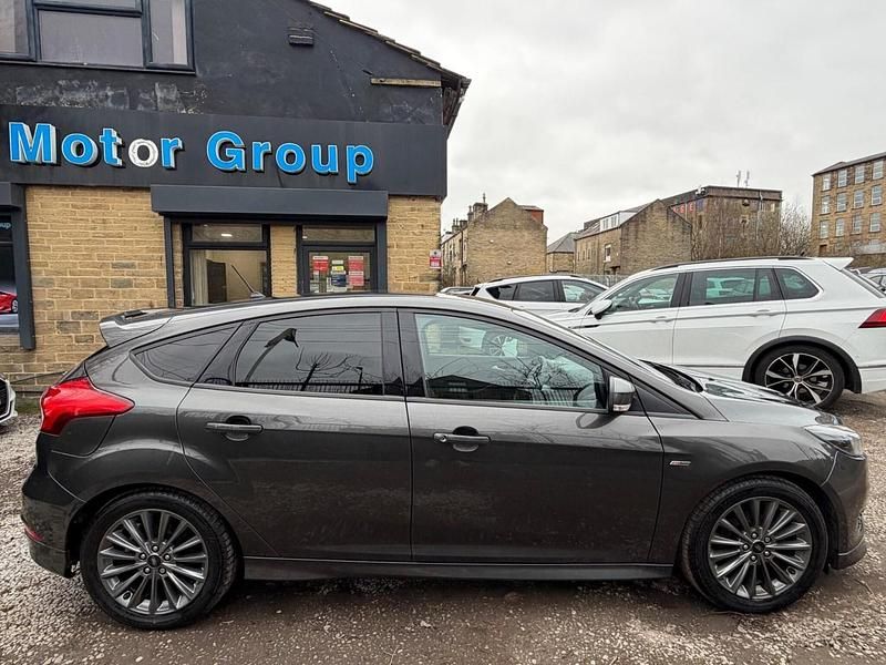 Used Ford Focus ST-Line 2018 Grey Hatchback