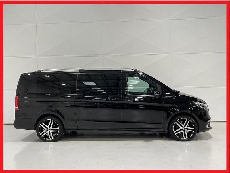 Used Mercedes V300 242 HP (177 kW) 2020 Black MPV