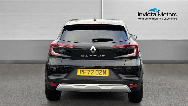 Used Renault Captur Evolution 91 HP (66 kW) 2023 Diamond black SUV