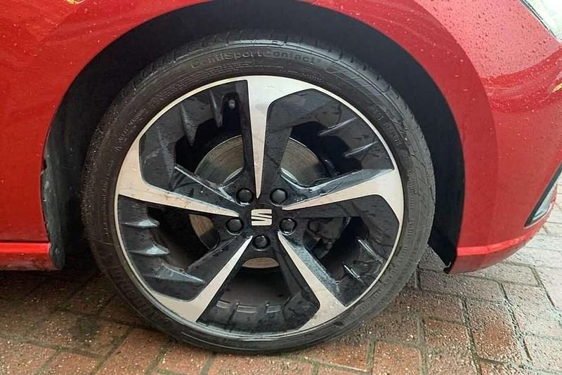 Used Seat Ibiza FR Sport 108 HP (79 kW) 2022 Red Hatchback