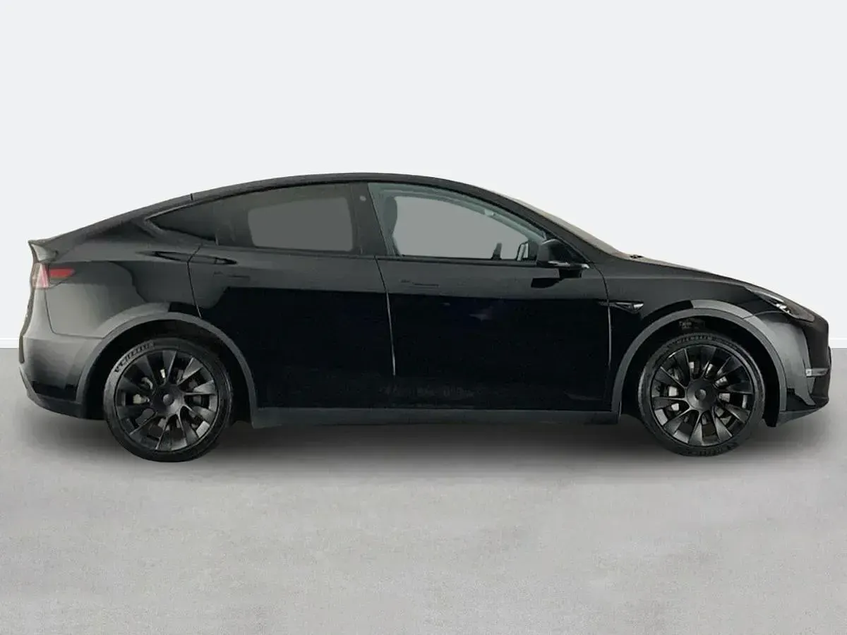 Used Tesla Model Y Long Range AWD 378 kW (514 HP) 2023 Black SUV