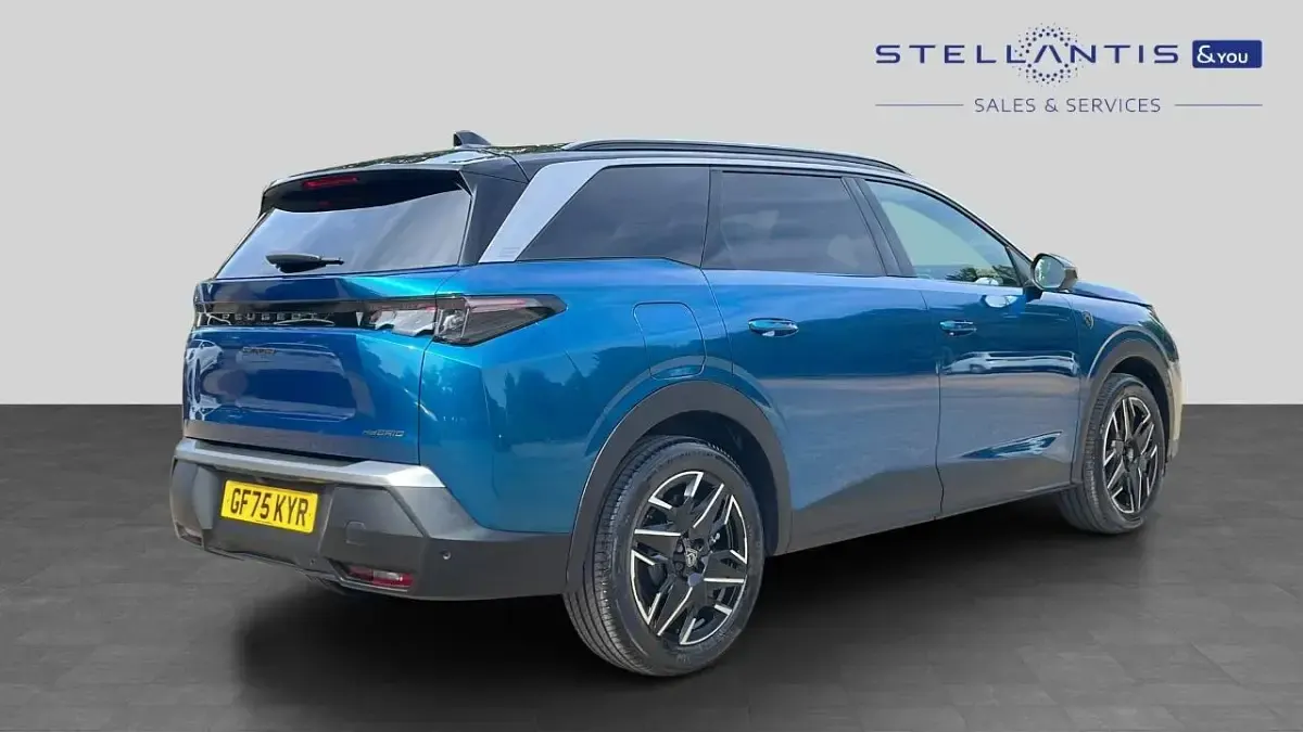 Used Peugeot 5008 Allure 143 HP (105 kW) 2025 Blue SUV