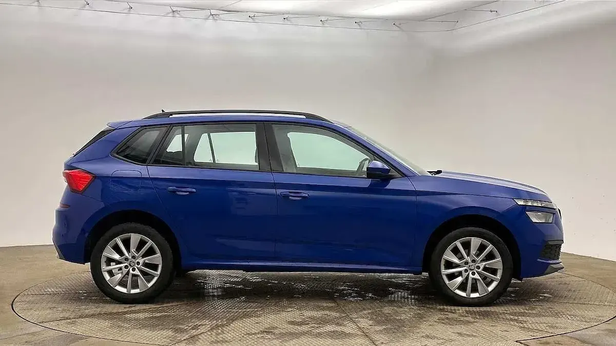 Used Skoda Kamiq SE 81 HP (59 kW) 2022 Energy blue SUV
