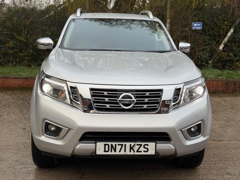 Used Nissan Navara Tekna 190 HP (139 kW) 2021 Silver Pickup