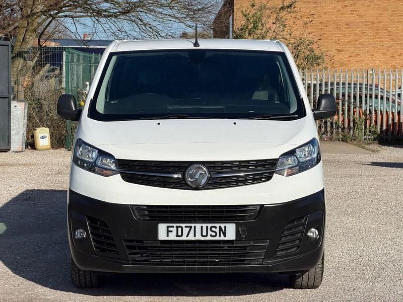 Usado Vauxhall Vivaro S 150 CV (110 kW) 2022 Blanco Monovolumen