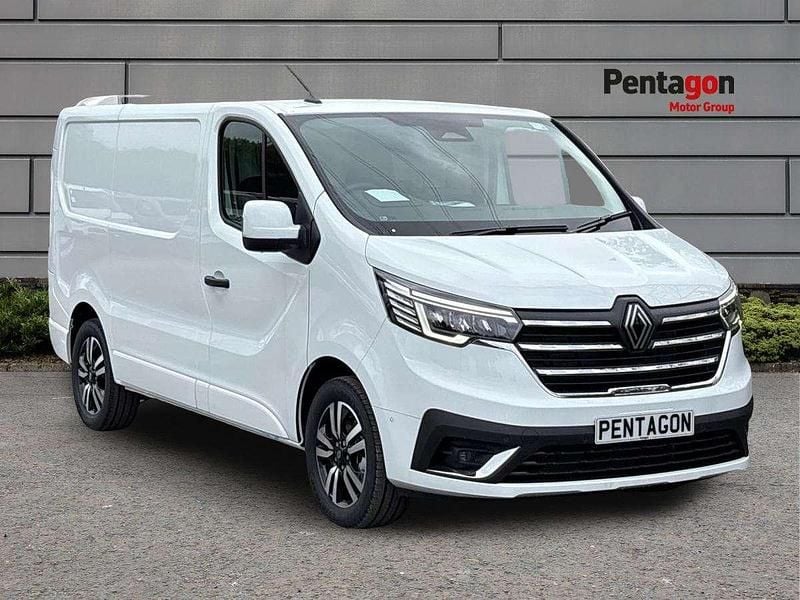 White New 2025 Renault Trafic Van | £35,265 - Image 1/4